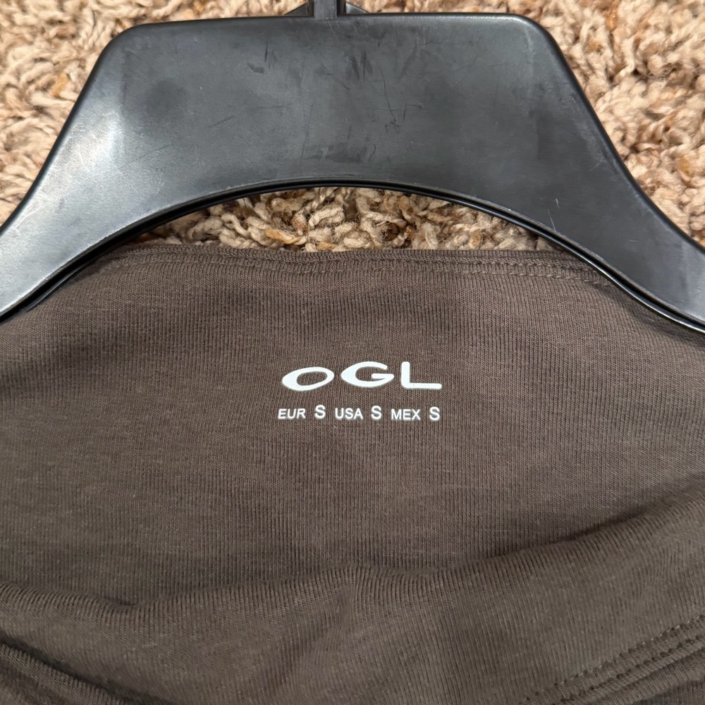 OGL ProWarm Eco-Mousse Modern Side Ruched Boatneck Brami Top - Forest Olive - Picture 9 of 9